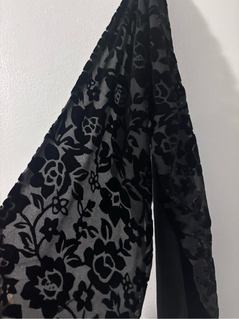 Vintage Silk Black Floral Velvet Burnout Scarf Fringed Boho Gothic Romantic - Picture 2 of 5
